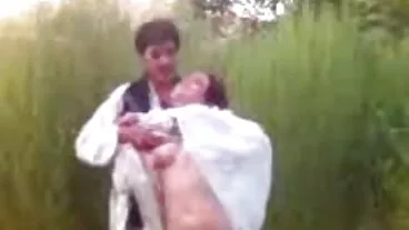 HornDog નેની ફૂલદાની તોડી - Pussy એનીમલ સેકસી સાથે ચૂકવણી